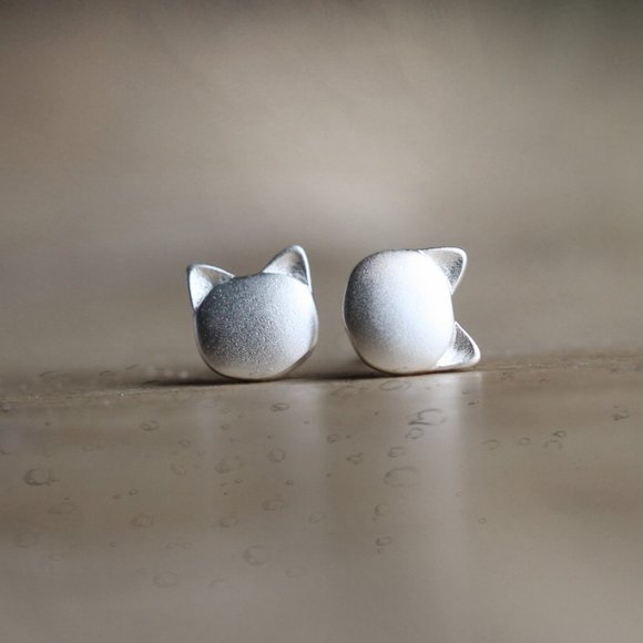 3/$25 🏷️ 925 Sterling Silver Minimal Cat Earrings Studs Cat Animal Jewelry - Picture 5 of 7